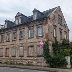 Wohnhaus in offener Bebauung in Ecklage Grenzstraße 7