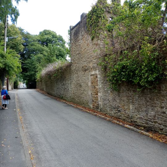 Churchyard Walls And Hearse House To North Of Church Of St Thomas
