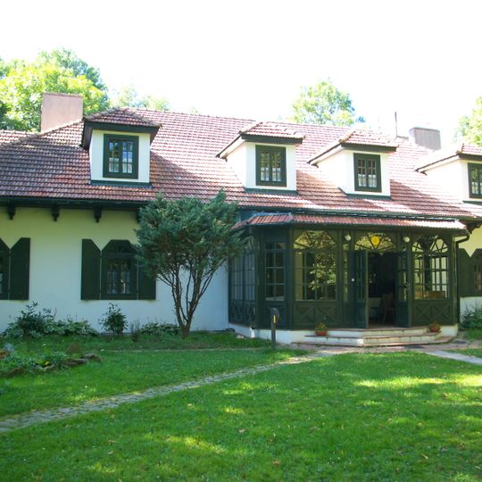 Dwór w Woli Sękowej