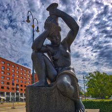 Statue