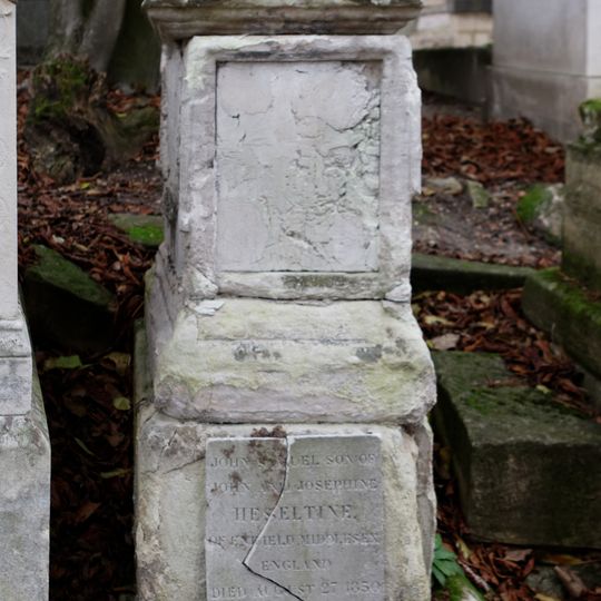 Grave of Heseltine