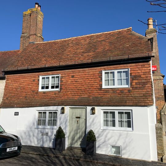 Haltings  Old Walls  The Cottage