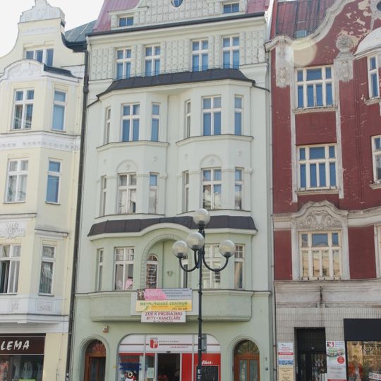 Jiráskovo náměstí 5