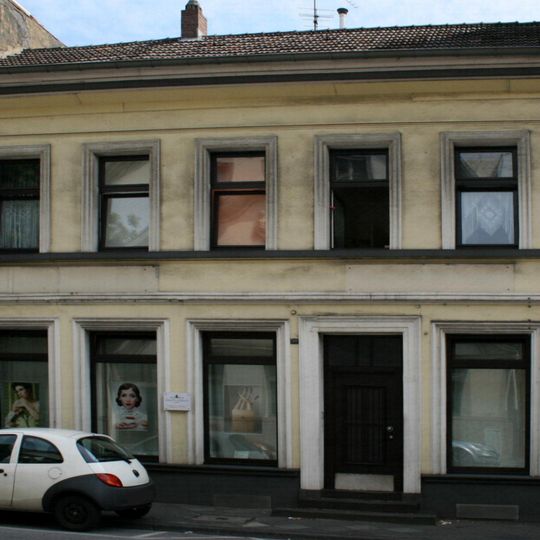 Friedrich-Ebert-Straße 100