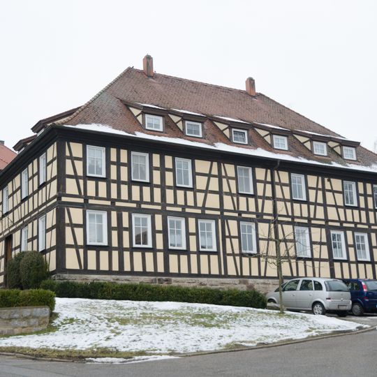 Kapellenbergstraße 1