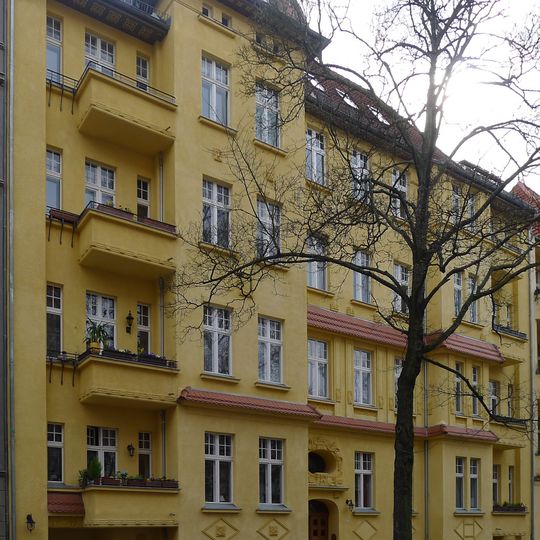 Mietshaus Mainauer Straße 8