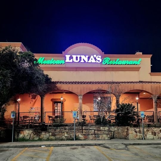 Luna's