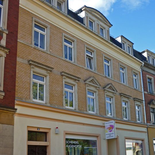 Mietshaus in geschlossener Bebauung Röderstraße 18