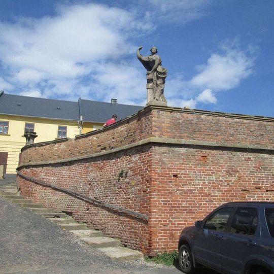 Socha Moudrosti v Manětíně