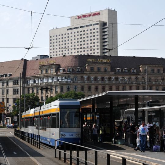 Hotel Willy-Brandt-Platz 2