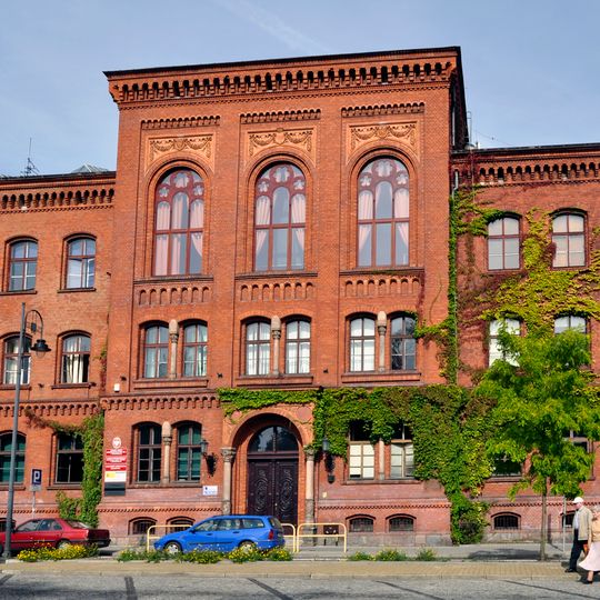 I LO. im. Cypriana Kamila Norwida