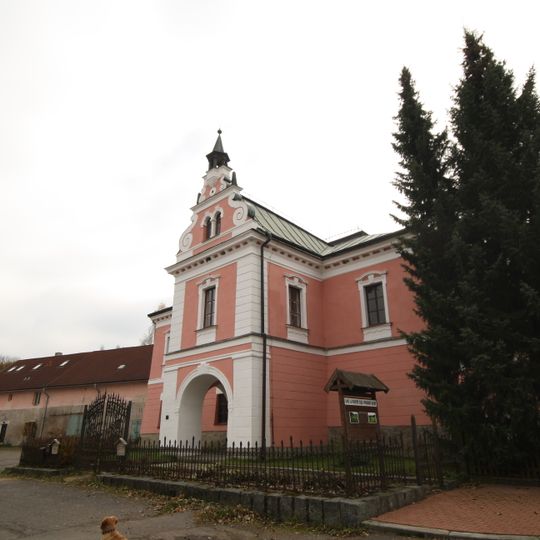 Svobodné Hamry Castle