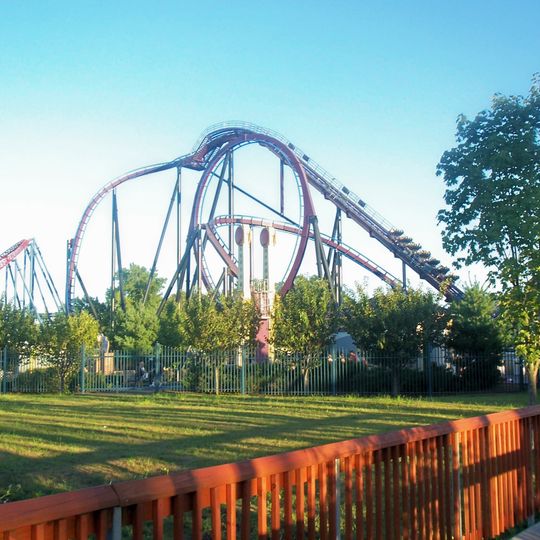 Six Flags New England
