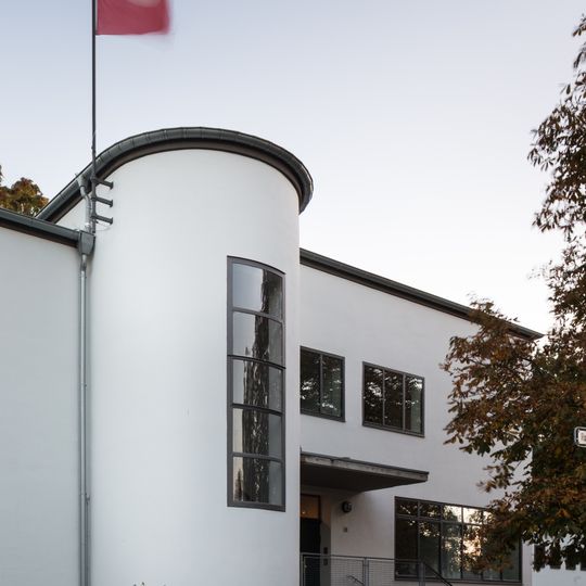 Robert-Koch-Platz 10