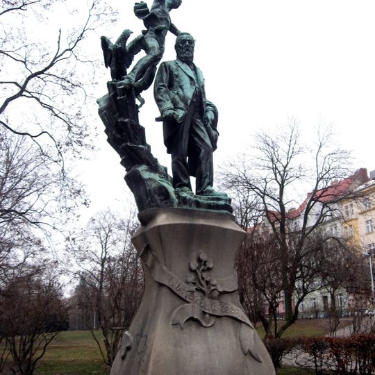 Statue of Svatopluk Čech in Vinohrady