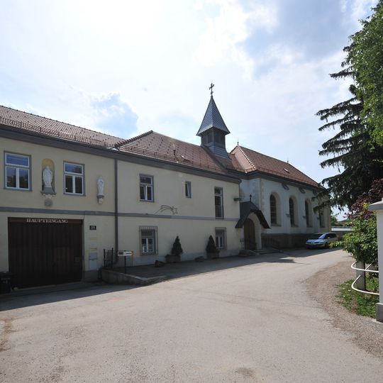 Kloster der Töchter der göttlichen Liebe/ St. Josef mit Kapelle