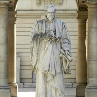 Statue de Guillaume Budé, Collège de France