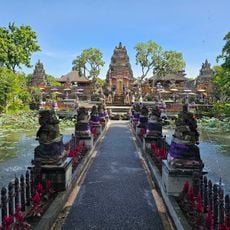 Pura Taman Saraswati