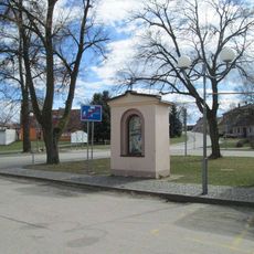 Kaplička na náměstí v Dolním Bukovsku