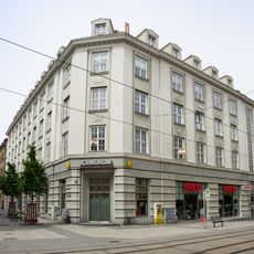 Diskonto-Gesellschaft; Bankgebäude, Eckhaus Berliner Straße 62 (Dr.-Friedrichs-Straße 2, 2b)