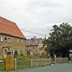 Eibe im Pfarrgarten Somsdorf