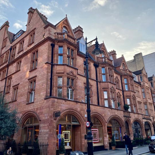 109-113, Mount Street W1