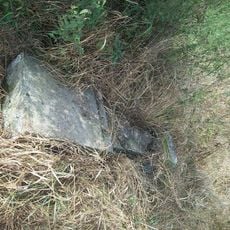 Kříž severně od Zámělíče u železnice