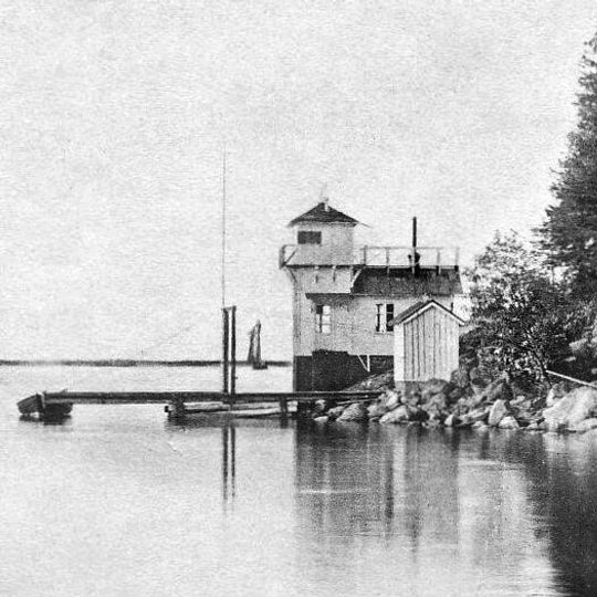 Furusund lighthouse and pilot station