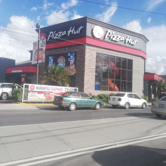 Pizza Hut • Zona 6