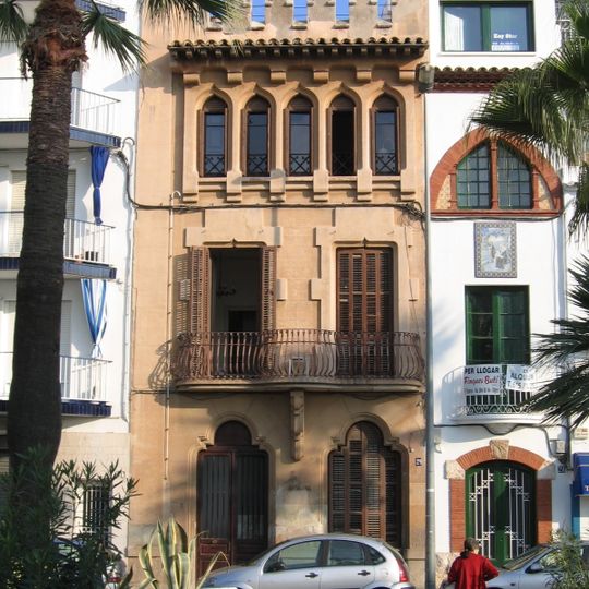 Casa Isabel Ferret