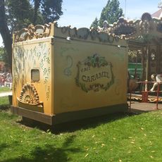 Carrousel Palace Caramel
