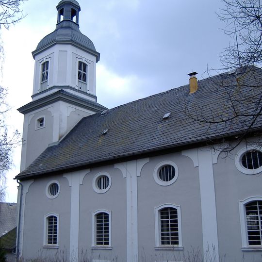Einzeldenkmale der Sachgesamtheit Dorfkirche und Kirchhof Fraureuth: Kirche mit Ausstattung und Grabstätte Foedisch Alte Schulstraße -