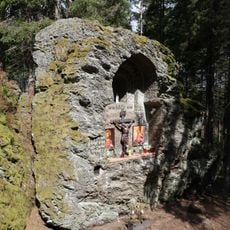 Kaplička Panny Marie u Královského kamene