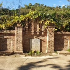 Tanca i font del Balneari de Campdorà