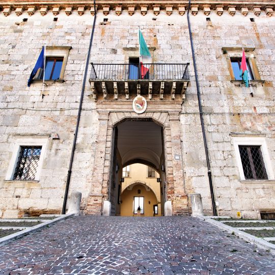 Palazzo ducale dei Duchi d'Acquaviva