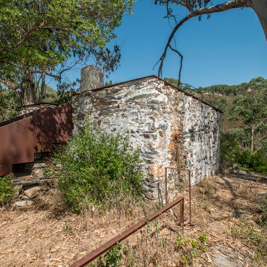 Torre de Aguiar de Sousa, também designada Torre de Sousa ou Castelo de Aguiar de Sousa