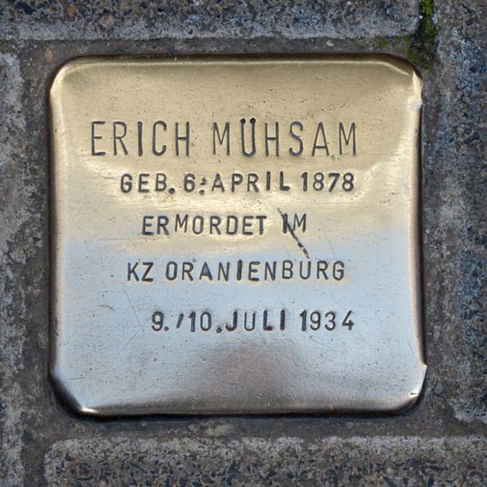 Stolperstein en memoria de Erich Mühsam