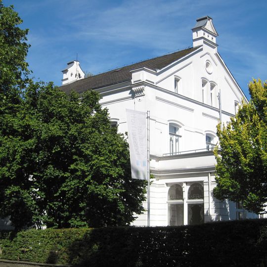 Weiße Villa