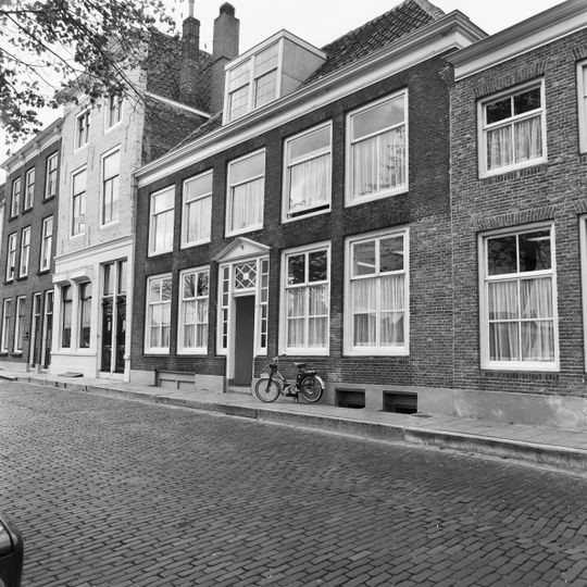 Seisdam 14, Middelburg