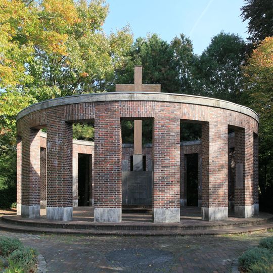 Kriegerdenkmal Heisfelder Straße