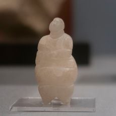 Alabaster figurine with head