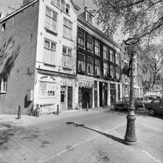 Oudezijds Voorburgwal 84, Amsterdam