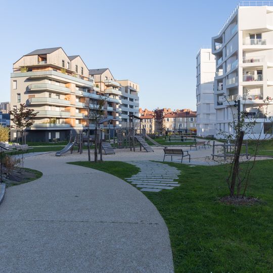 Square Madeleine Brès