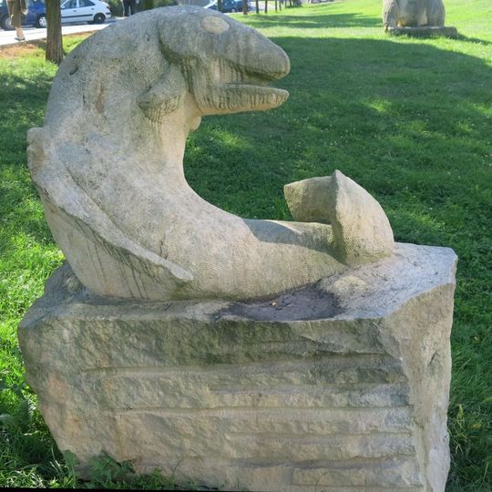 Socha Ryba v parku mezi ulicemi Pražská a 5. května v Bílině