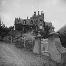 Xalet del Clot del Moro (Castellar de n'Hug)