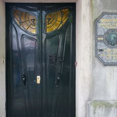Commemorative plaque