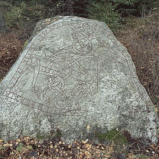 Upplands runinskrifter 771