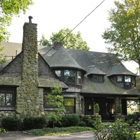 House at 41 Middlesex Road