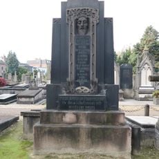 Grafmonument van A.N. Pollet