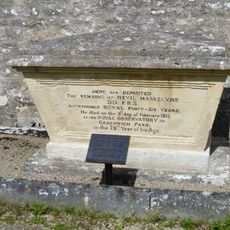 Maskeylne Monument In Churchyard Against South Trancept Wall, Church Of St Mary